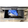 Image 4 : STANLEY 3 DRAWER TOOL CABINET & CONTENTS