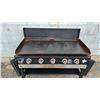 Image 3 : BLACKSTONE 5-BURNER PROPANE GRIDDLE *NEEDS CLEANING*