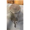 Image 4 : CAMEL PILLAR CANDLE HOLDER