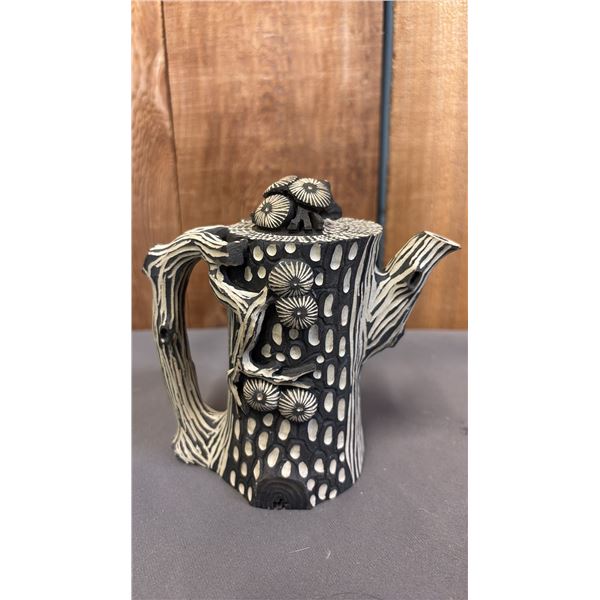 SMALL CLAY TREE STUMP TEA POT