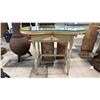 Image 2 : SMALL KIDNEY SHAPED MIRROR TOPPED TABLE (MIRROR LIFTS OFF OF TABLE TOP)