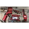 Image 2 : VINTAGE ERTL TRU-SCALE DIECAST METAL FARM TOY SET