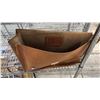 Image 2 : VINTAGE LEVI STRAUSS LEATHER MESSENGER BAG *NO STRAP*