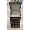 Image 3 : VINTAGE QUEEN ANNE STYLE JEWELRY ARMOIRE WITH LIFT-TOP LID & 4 DRAWERS *MISSING RIGHT HANDLE*
