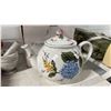 Image 3 : PRINCESS HOUSE TEAPOT, MARBLE MORTAR & PESTLE & CHILD'S TOY TEA SET IN WICKER BASKET