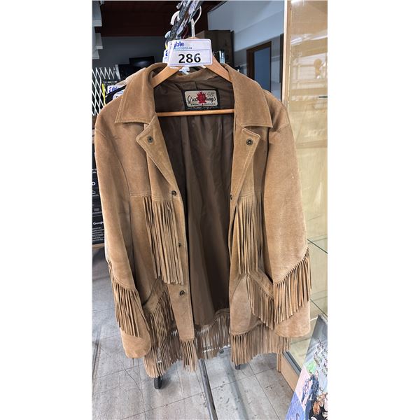 VINTAGE GREAT THINGS FROM CANADA TAN SUEDE FRINGED JACKET *SIZE UNKNOWN*