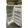 Image 2 : DANBY APARTMENT SIZE STANDING FREEZER 24"W (FRONT WHEELS DETACHED)