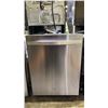 Image 1 : WHIRLPOOL GOLD SERIES STAINLESS STEEL DISHWASHER