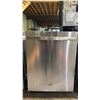 Image 1 : WHIRLPOOL GOLD SERIES STAINLESS STEEL DISHWASHER
