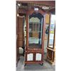 Image 2 : VINTAGE BAETZ FURNITURE FRENCH COUNTRY STYLE CURIO CABINET