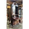 Image 3 : JASPER CABINET MAHOGANY CHIPPENDALE STYLE SECRETARY DESK WITH DISPLAY CABINET & KEY