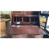 Image 4 : JASPER CABINET MAHOGANY CHIPPENDALE STYLE SECRETARY DESK WITH DISPLAY CABINET & KEY