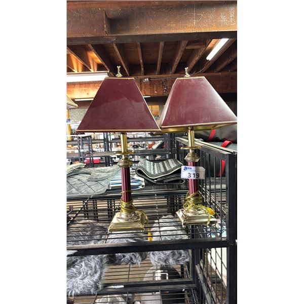 VINTAGE PAIR OF TABLE LAMPS WITH SHADES