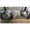 Image 1 : REVERSIBLE DOUBLE/QUEEN COMFORTER & (2) REVERSIBLE THROW BLANKETS