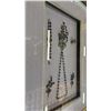 Image 2 : BOX FRAMED JEWELRY SET: INCLUDES NECKLACE, EARRINGS, BRACELET & RINGS