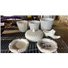 Image 3 : 7 PIECES OF ASSORTED VINTAGE MILK GLASS INCLUDING FENTON HOBNAIL SHOE AND POWDER JAR