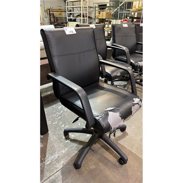 ROLLING UPHOLSTERED FAUX LEATHER OFFICE CHAIR *SEAT IS PEELING*