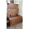 Image 3 : SOLID PINE STORAGE CHEST WITH SOFT-CLOSE HINGES