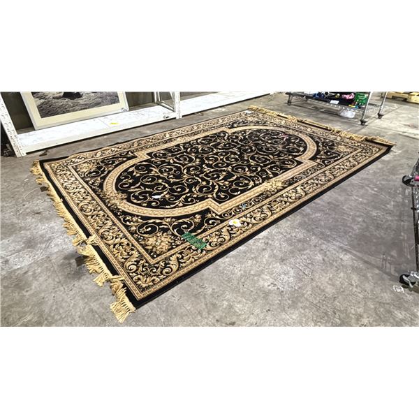 PATTERNED AREA RUG 9'8" X 6'7"
