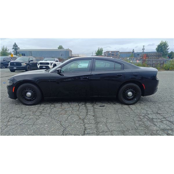 2019 DODGE CHARGER AWD, 4DR SEDAN, BLACK & WHITE, VIN 2C3CDXKT9KH617756,