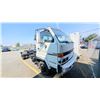 Image 2 : 1994 GMC FORWARD W5, 2DR UTILITY WITH ROLL-OFF, WHITE, VIN J8DE5B1U5R3001451,