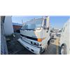 Image 3 : 1994 GMC FORWARD W5, 2DR UTILITY WITH ROLL-OFF, WHITE, VIN J8DE5B1U5R3001451,