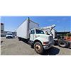 Image 2 : 1999 INTERNATIONAL 4700 T444E, 2DR COMMERCIAL CARGO, WHITE, VIN 1HTSCABP4XH667409,