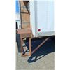 Image 31 : 1999 INTERNATIONAL 4700 T444E, 2DR COMMERCIAL CARGO, WHITE, VIN 1HTSCABP4XH667409,