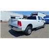Image 6 : 2011 DODGE/RAM 3500, CREW CAB P/U, LONG BOX, WHITE, VIN 3D73Y3CL9BG611940,