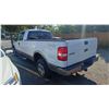 Image 8 : 2004 FORD F150, LARIAT, 2DR CREW CAB, WHITE, VIN 1FTVX14554NA48048,