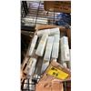 Image 3 : BOX OF *NEW* WESTWARD 27/32" PRENTICE DRILL BITS