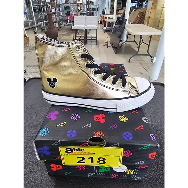*NEW IN BOX* PAIR OF DISNEY SIZE 35 GOLD "I.T LOVES MICKEY" HIGH TOP SNEAKERS