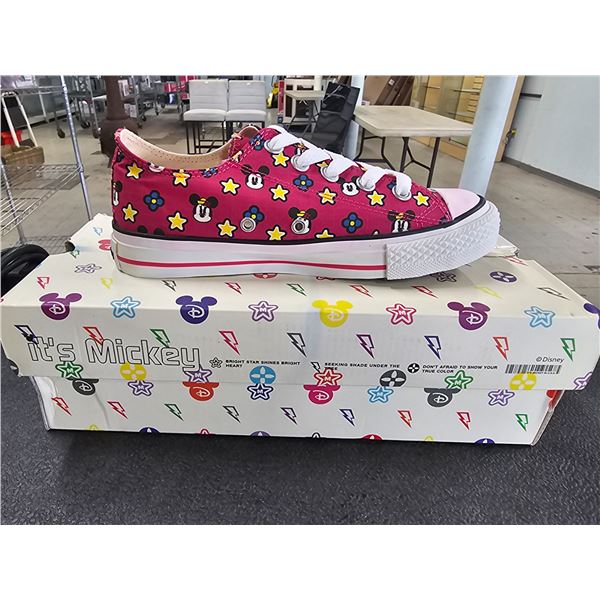 *NEW IN BOX* PAIR OF DISNEY SIZE 37 PINK "IT'S MICKEY" SNEAKERS