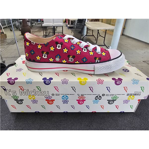 *NEW IN BOX* PAIR OF DISNEY SIZE 36 PINK "IT'S MICKEY" SNEAKERS