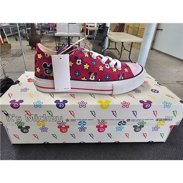*NEW IN BOX* PAIR OF DISNEY SIZE 35 PINK "IT'S MICKEY" SNEAKERS