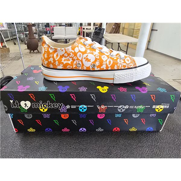 *NEW IN BOX* PAIR OF DISNEY SIZE 35 ORANGE "IT'S MICKEY" SNEAKERS