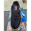 Image 2 : *NEW IN BOX* PAIR OF MENS BLACK DECKIES STREET SIZE 9.5 RUNNING SHOES