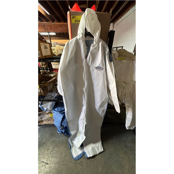 BOX OF *NEW* KLEENGUARD A40 DISPOSABLE COVERALLS: SIZE 4XL
