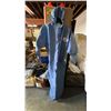Image 1 : BOX OF *NEW* KLEENGUARD A60 DISPOSABLE COVERALLS: SIZE M