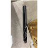 Image 3 : BOX OF *NEW* TDC SILVER & DEMING BLACK OXIDE FINISH 35/64" 3-FLATS DRILL BITS