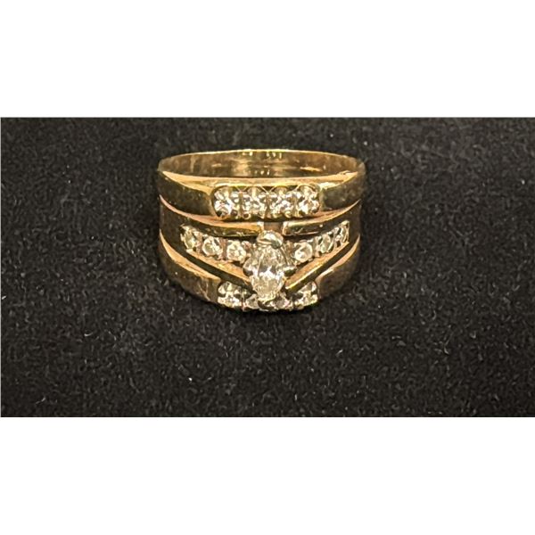APPROX 14K LADIES WEDDING RING SET WITH DIAMONDS (.01-.2CT, 6.7G)