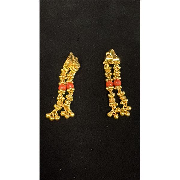 PAIR APPROX 22K EARRINGS SET WITH ORANGE BEADS (10.8G)