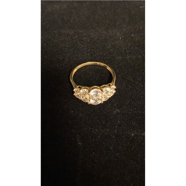 APPROX 14K LADIES CLUSTER RING SET WITH CUBIC ZIRCONIA (2.8G)