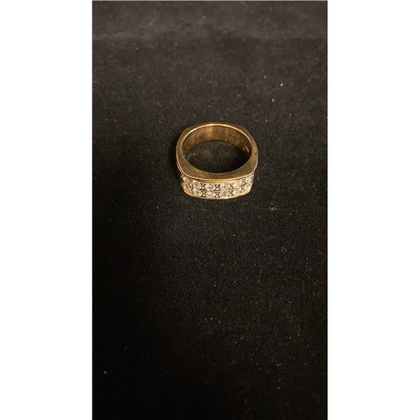 APPROX 14K LADIES RING SET WITH DIAMONDS (.1 CT) (10.7G)