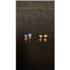 Image 2 : PAIR APPROX 14K EARRINGS SET WITH GARNETS & PAIR APPROX 10K SODALITE BEAD EARRINGS (3.7G)