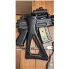 Image 3 : TOKYO MARUI SIG 552 AIRSOFT ELECTRIC RIFLE