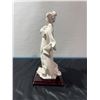 Image 4 : Giuseppe Armani Porcelain Figurine