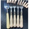Image 3 : Cream-Handled Flatware Set with Metal Candle Holder
