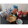 Image 2 : Decorative Ceramics and Glassware