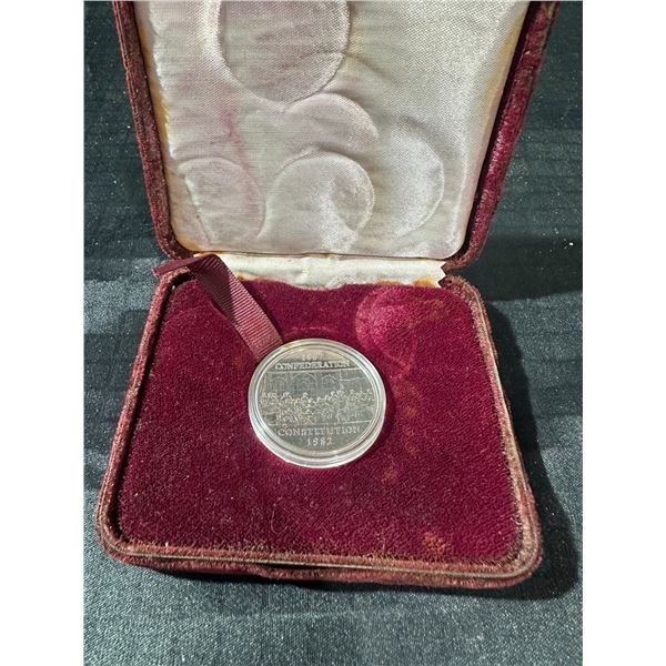 1982 Canadian Constitution Dollar Coin in Box
